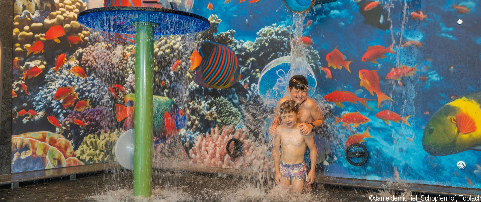 AquaFun Playing Wall